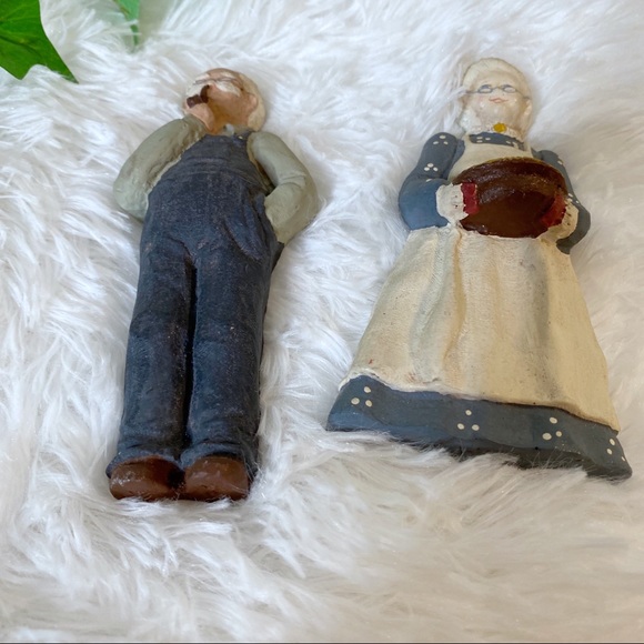 Vintage Grandma And Grandpa Pair Of Wall Hanging Figurines Decor - Picture 6 of 7